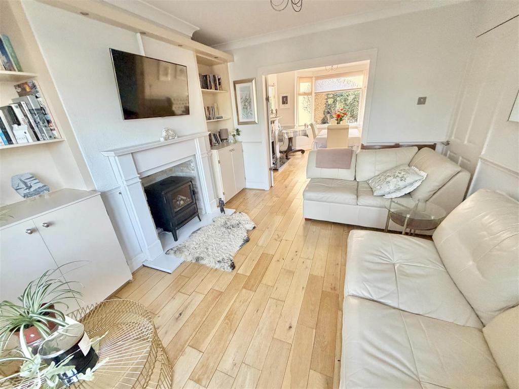 Lounge 3
