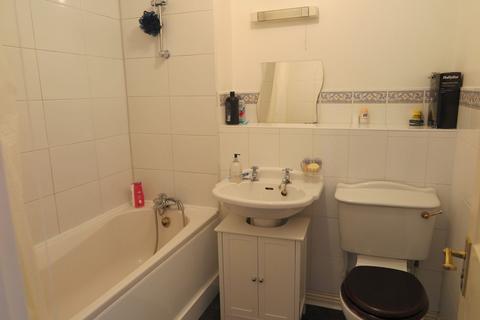 2 bedroom flat to rent, Worgan Street, Surrey Quays SE16