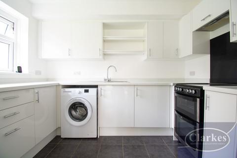 undefined, 2 Bed First Floor Flat in Meyrick Park