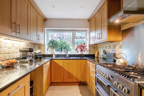 4 bedroom terraced house for sale, Gower Road, Weybridge, KT13