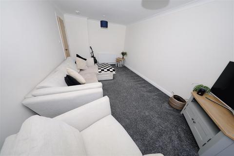 undefined, Altyre Court, Glenrothes
