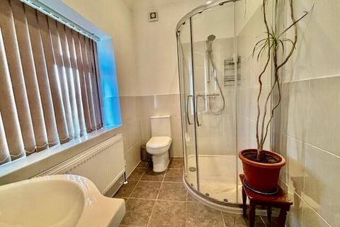 undefined, Catherine Gardens, Hounslow
