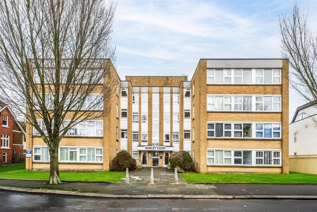 26 Aynsley Court-1.jpg