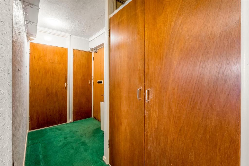 26 Aynsley Court-10.jpg