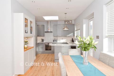 2 bedroom terraced house for sale, Peronne Road, Portsmouth PO3