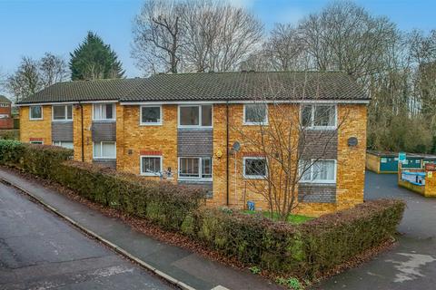 1 bedroom flat for sale, Valley Green, Hemel Hempstead, HP2