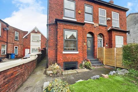 3 bedroom semi-detached house to rent, Manchester Road, Heaton Norris, Stockport, SK4