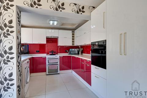undefined, Greenacres Drive, Birstall, WF17