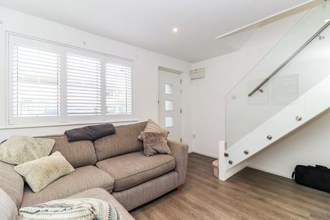 1 bedroom terraced house for sale, Roman Gardens, Kings Langley, WD4