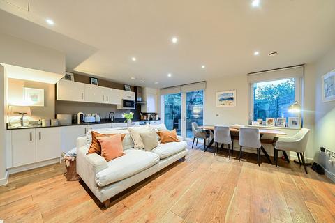 undefined, Commerell Street, Greenwich