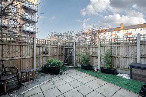 undefined, Commerell Street, Greenwich
