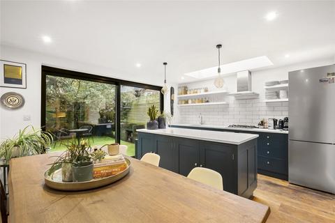 2 bedroom apartment for sale, Vardens Road, London, SW11