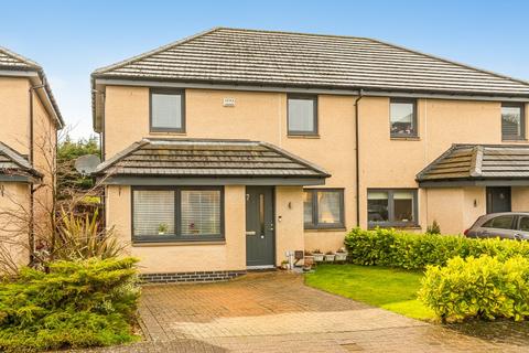 undefined, Wallace Gardens, Roslin, EH25