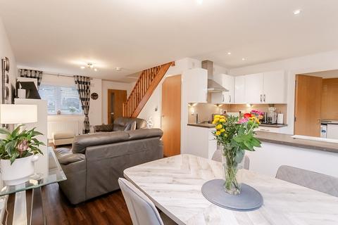 undefined, Wallace Gardens, Roslin, EH25