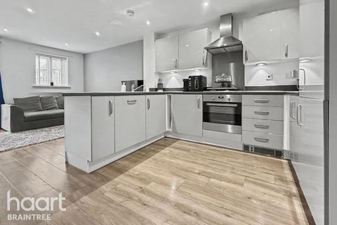 2 bedroom semi-detached house for sale, Mercia Road, Dunmow