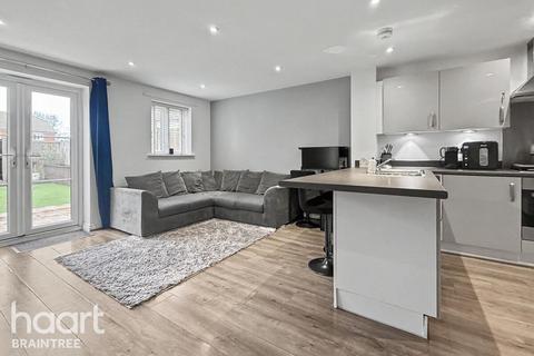 2 bedroom semi-detached house for sale, Mercia Road, Dunmow