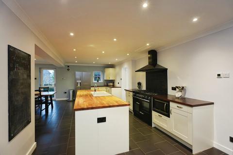 undefined, The Fairway, Huddersfield HD2
