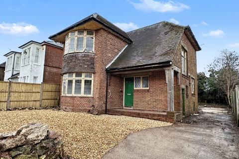 148 Wilton Road, Upper Shirley, Southampton, Hampshire, SO15 5JT