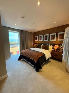 2 bedroom flat to rent, Winchat House, Alexandra Gate, London, N8