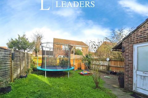 2 bedroom end of terrace house for sale, The Linnets, Portchester, Fareham