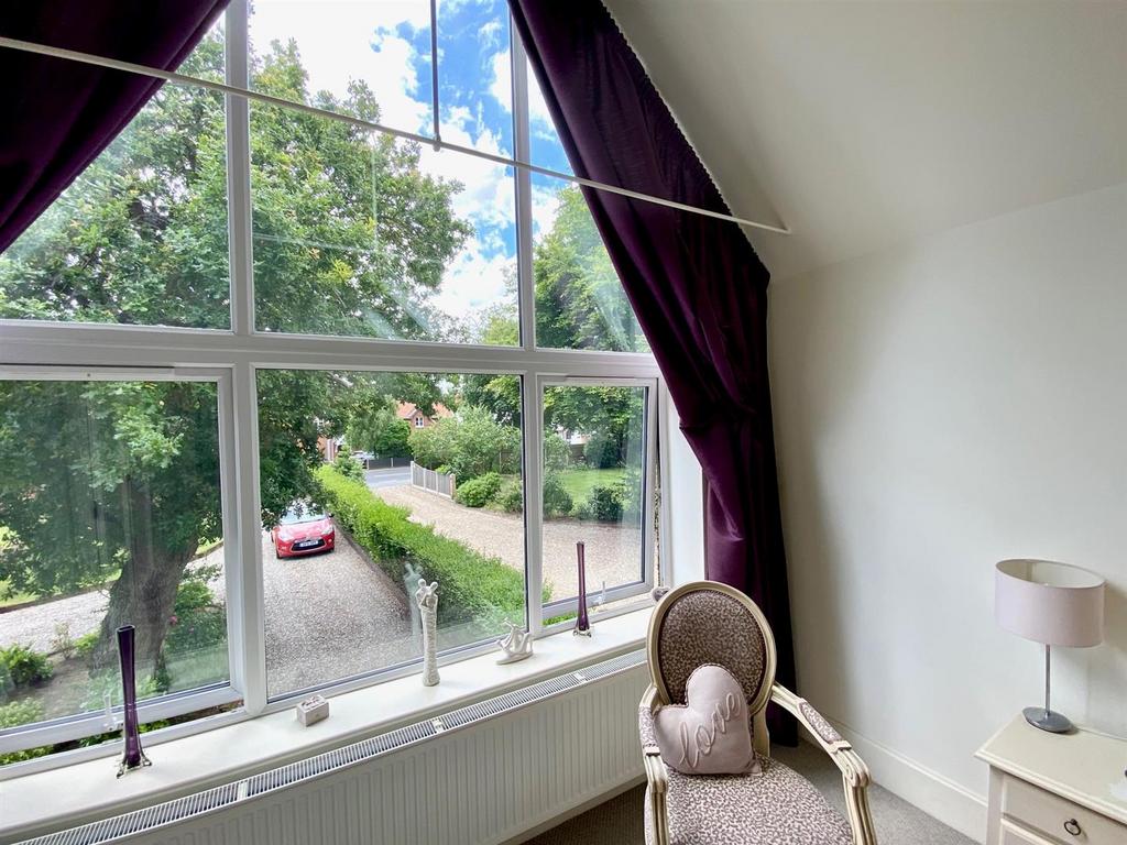 Large Window Main Bedroom.jpg