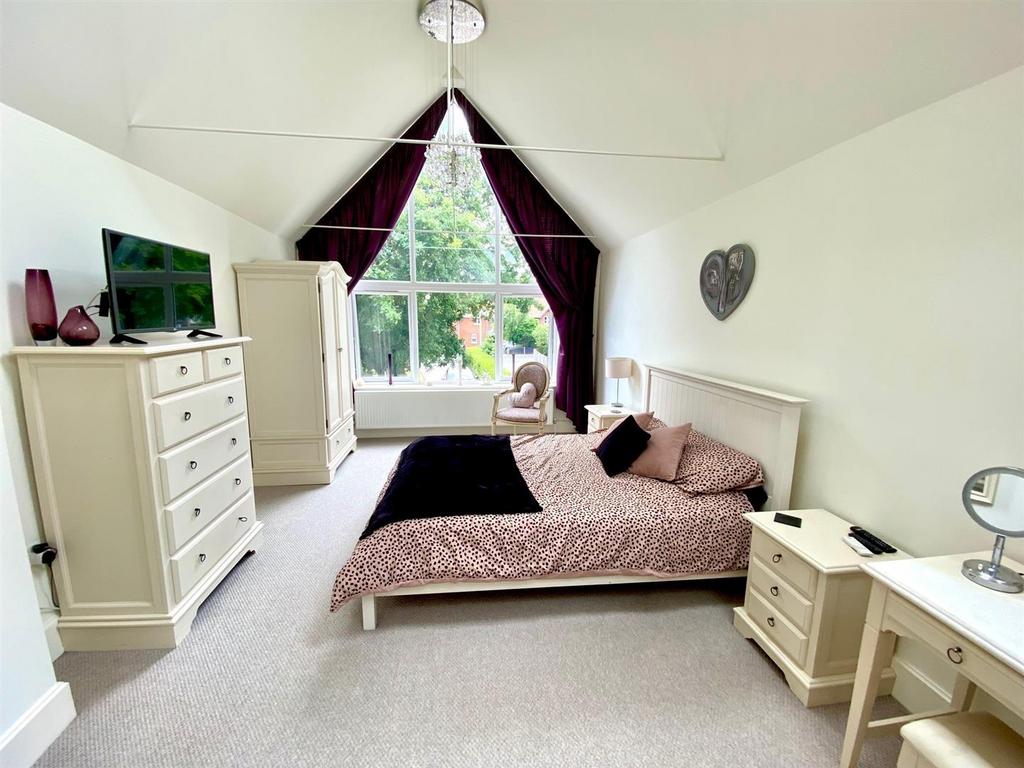 Main Bedroom.jpg
