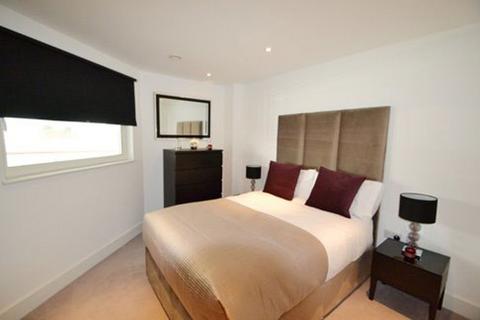 undefined, Lovely, Spacious 1 Bed with Communal Roof Terrace