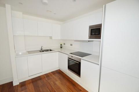 undefined, Lovely, Spacious 1 Bed with Communal Roof Terrace