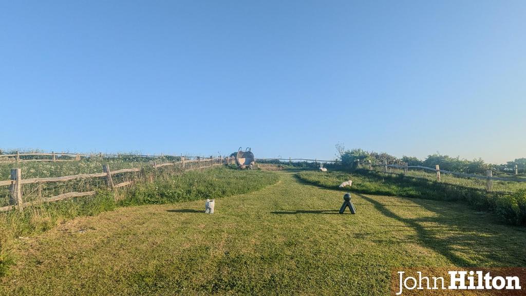 Coombe Rise2.jpg