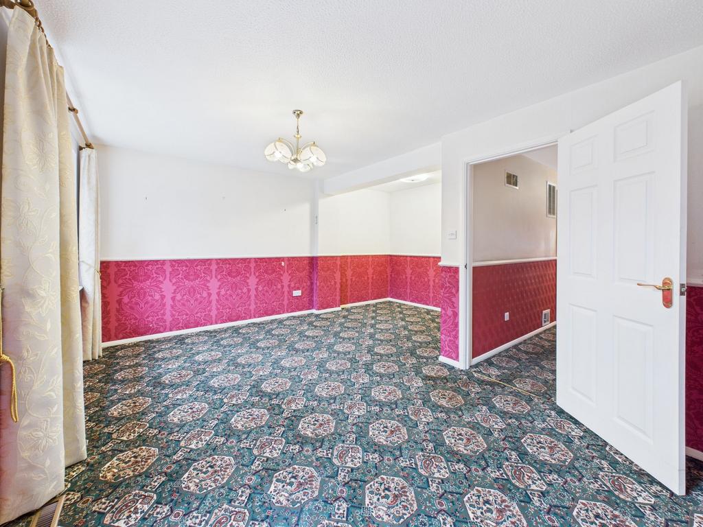 Sitting/Dining Room