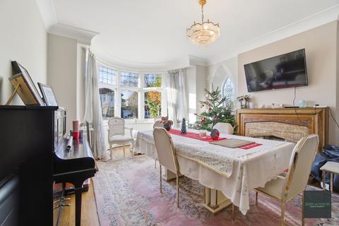 4 bedroom semi-detached house for sale, London N2