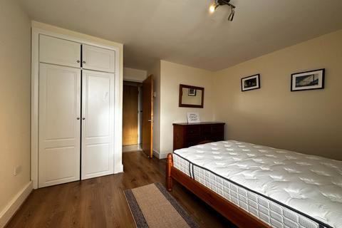 1 bedroom flat for sale, 1 North Bank, London NW8