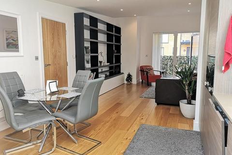 1 bedroom flat for sale, Silverworks Close, London NW9