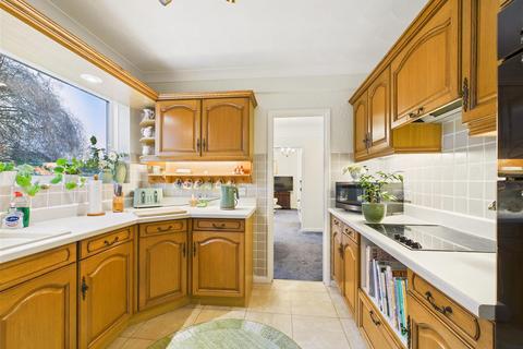 undefined, Manor Road, Swanland