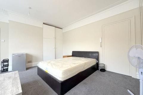 undefined, London N12