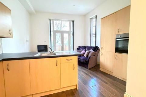Studio to rent, 11 Quex Road, London NW6