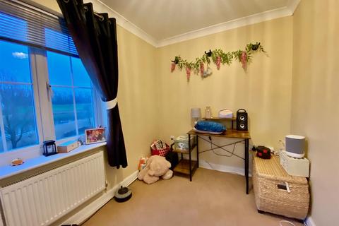 5 bedroom detached house for sale, Horseshoe Way, Hampton Vale, Peterborough