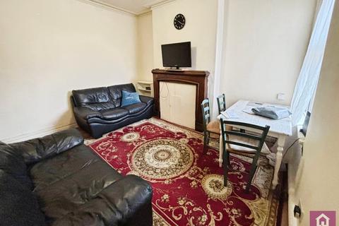 5 bedroom end of terrace house for sale, Furness Road, Fallowfield, Greater Manchester, M14