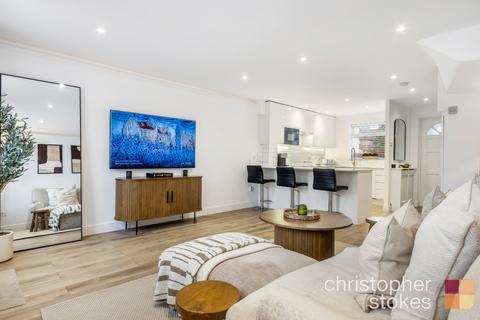 2 bedroom terraced house for sale, Cranleigh Close, Cheshunt, Hertfordshire, EN7 6HH