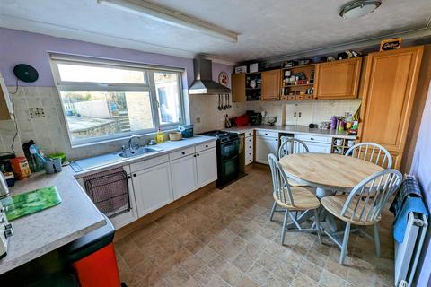 5 bedroom detached house for sale, Lark Rise, Shanklin