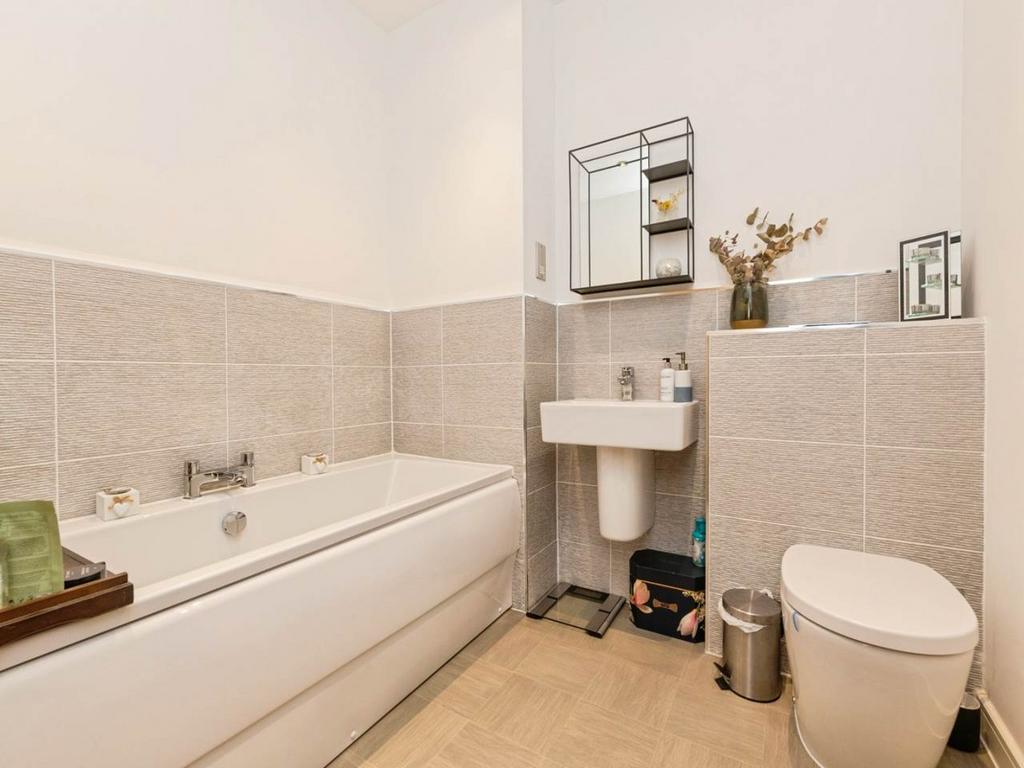 Bathroom (2)
