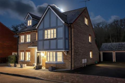 4 bedroom detached house for sale, San Luis Drive, Grays RM16