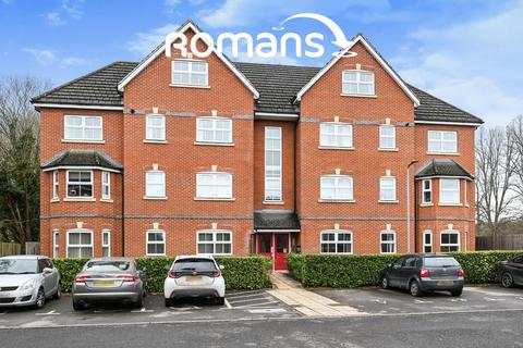 2 bedroom flat to rent, St. Francis Close, Crowthorne, RG45