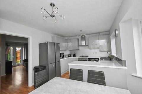 3 bedroom end of terrace house for sale, Hillside Drive, Okehampton