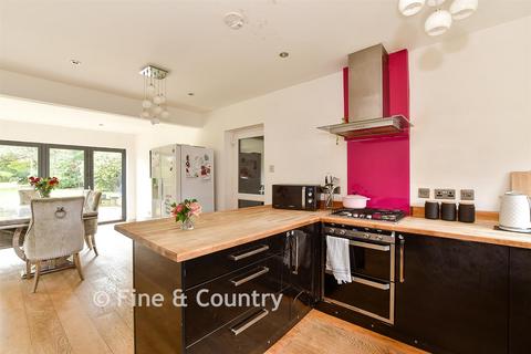 4 bedroom detached house for sale, Sandown Grove, Tunbridge Wells TN2