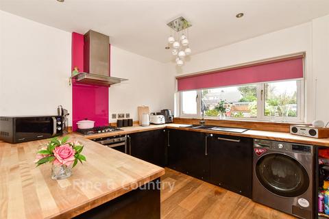 4 bedroom detached house for sale, Sandown Grove, Tunbridge Wells TN2