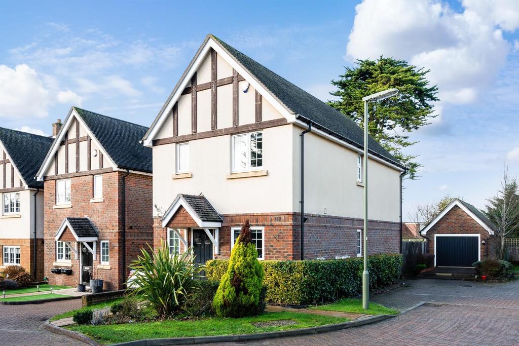 Lambourne close