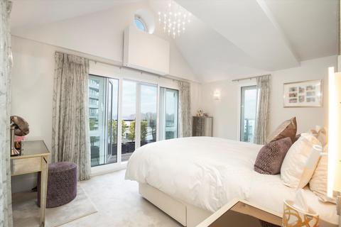 4 bedroom flat to rent, Brewhouse Lane, London SW15