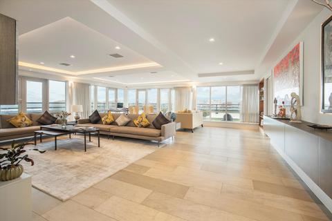 4 bedroom flat to rent, Brewhouse Lane, London SW15