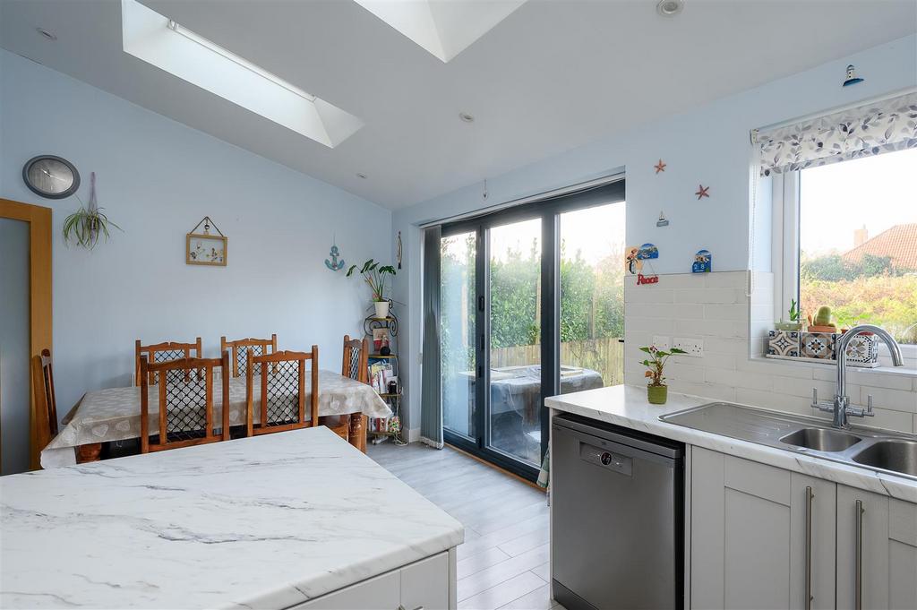 Kitchen 3